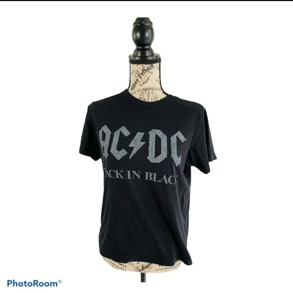 Old Navy juniors large AC DC T-shirt